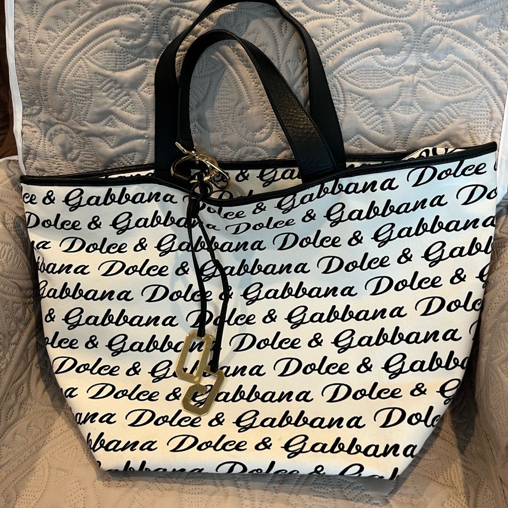 Dolce & Gabbana Script Logo Tote in Black and White